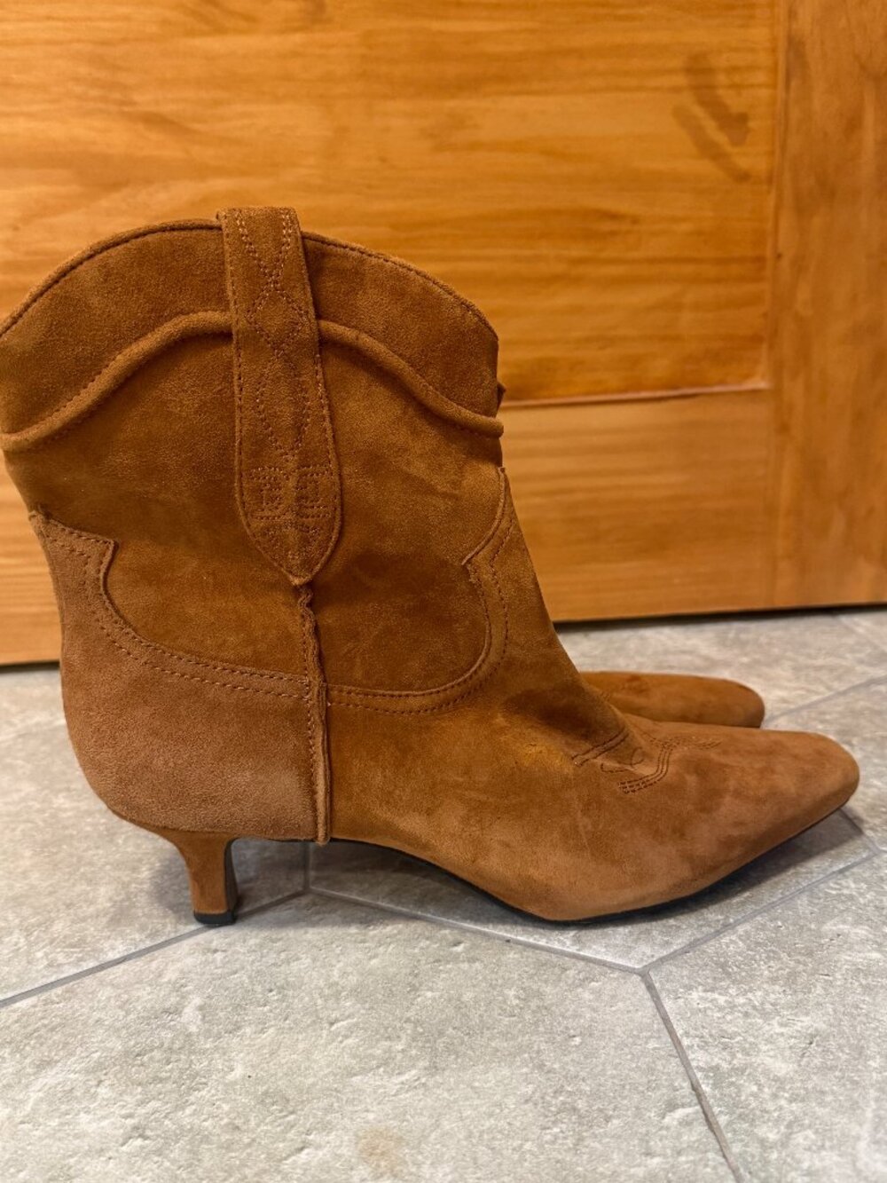 Sam Edelman Taryn Suede Pull On Western Point Squared Toe Kitten Heel Boots 8.5 - Picture 6 of 13